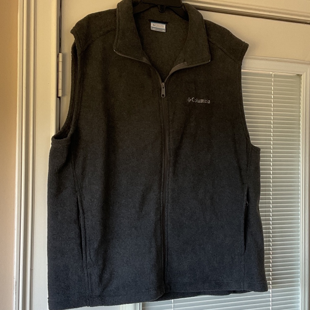 Columbia Charcoal Fleece Vest